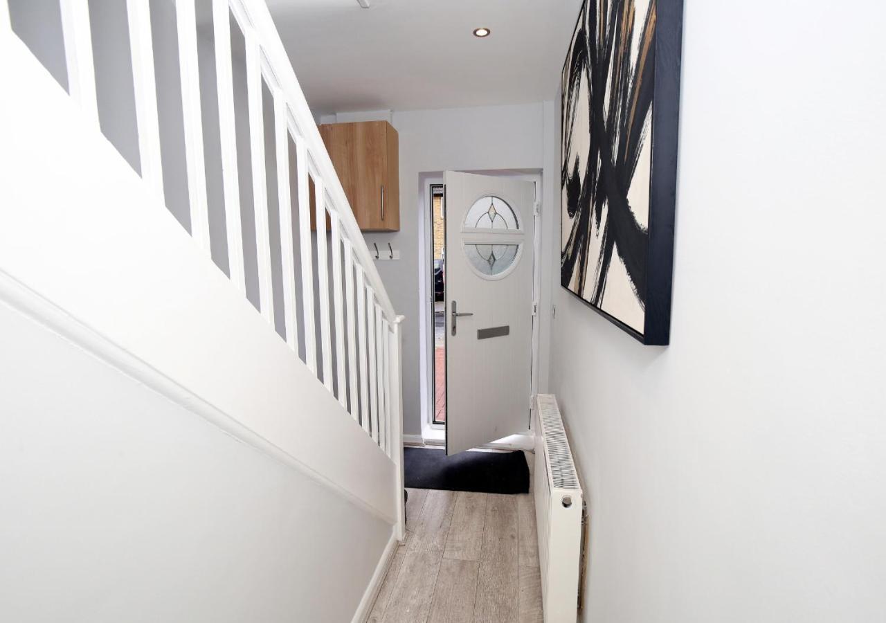 3-Bed House With Parking Near London O2 Διαμέρισμα Εξωτερικό φωτογραφία
