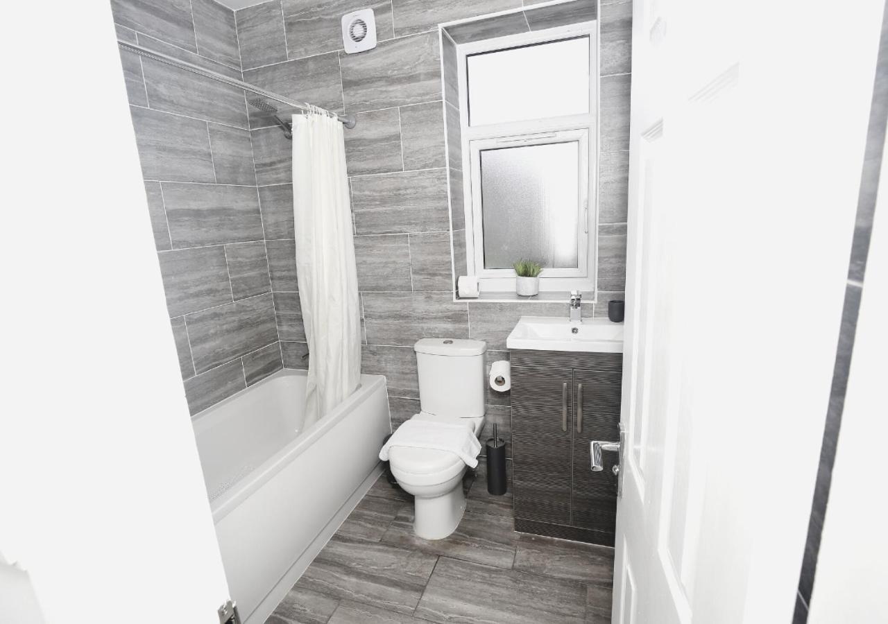 3-Bed House With Parking Near London O2 Διαμέρισμα Εξωτερικό φωτογραφία
